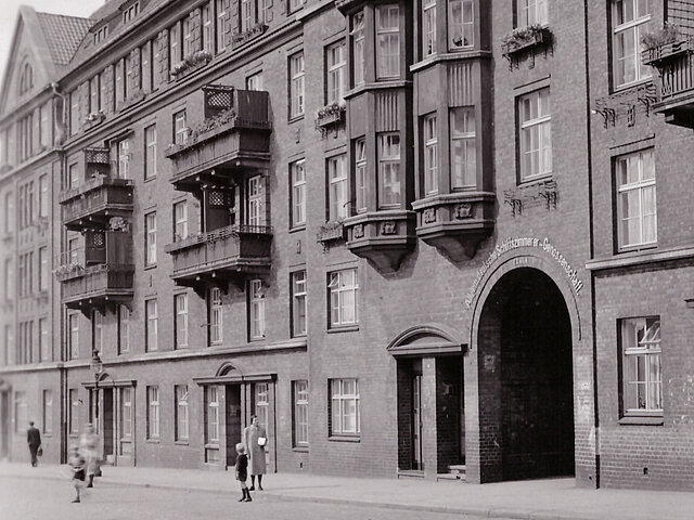 Martin-Luther-Straße: Im Schatten des Wahrzeichens